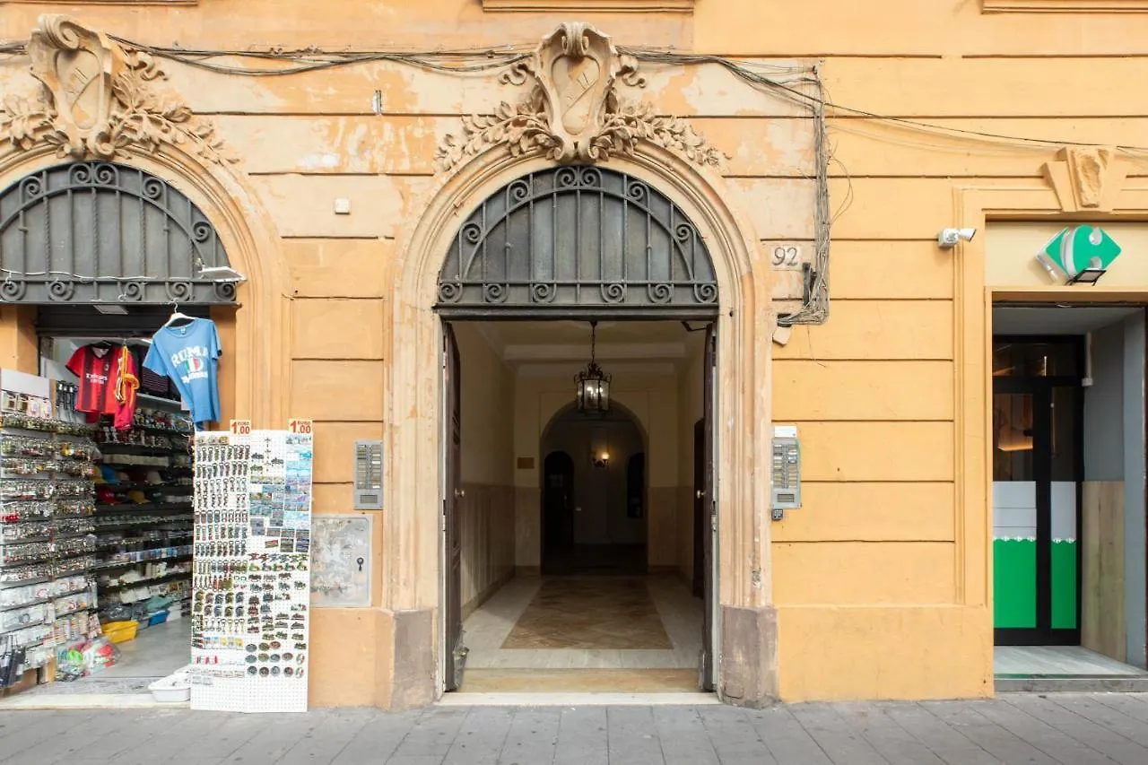 Apartment Iflat Colosseum Charming Flat Rome